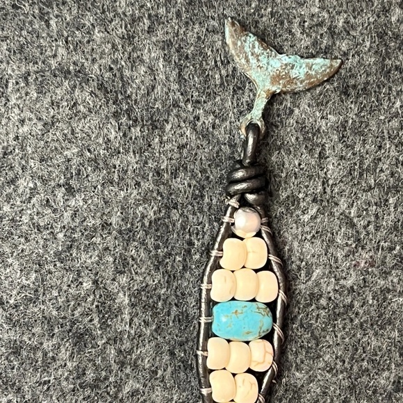 Turquoise Wave leather wrap bracelet. 6" - 7" - Picture 7 of 9